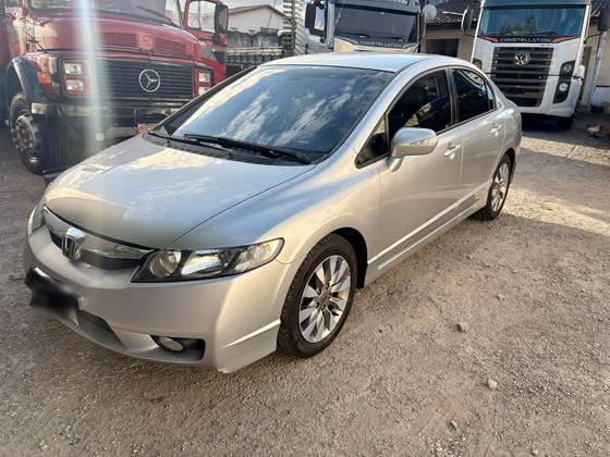 HONDA CIVIC 1.8 LXL 16V FLEX 4P MANUAL HONDA CIVIC 1.8 LXL 16V FLEX 4P MANUAL